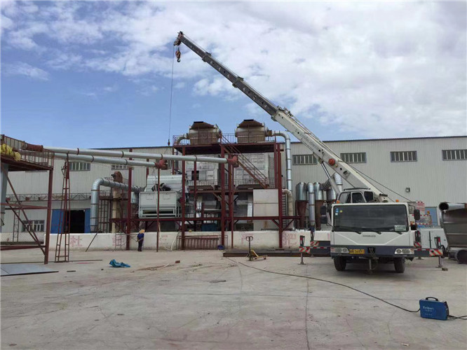 隆化县“手脚齐动”—— 吊车的 “协同作业” 技术